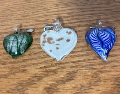 Colgantes de cristal de Murano con dije de corazón 3 en total  Foto 1 de 4