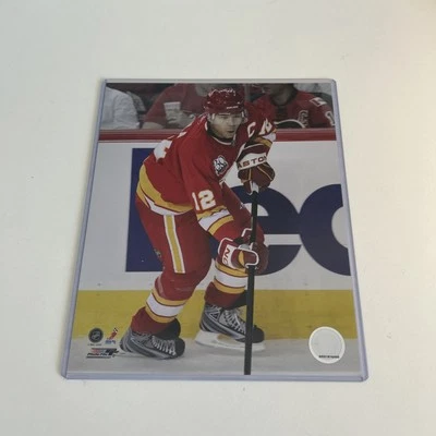 Foto con licencia Jarome Originla Calgary Flames 8,5x11 (2009) - con funda Foto 1 de 4