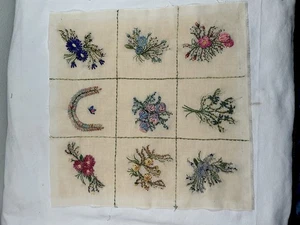 Besticktes Kissenoberteil Blumenmuster 15 Zoll quadratisch aufwendige Details - Bild 1 von 12