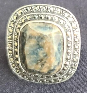 Bellissimo anello antico in pietra con perimetro scintillante - VECCHIO ANELLO - NECESSITA DI RIPARAZIONE - Foto 1 di 4