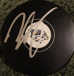 Wayne Simmonds Signed Autographed Nashville Predators Logo Puck Proof - Picture 1 of 2