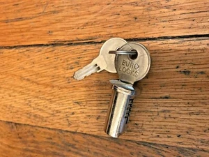 New Lock and Key A&A Global Parkway Bulk Vending A & A Gumball Candy Toy machine - Picture 1 of 2