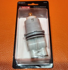 Conjunto de cartucho de válvula Delta RP46074 para MultiChoice series 13 y 14 después del 3-06 - Imagen 1 de 7