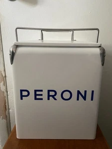 RAR Vintage PERONI BIER Eistruhe weiß Picknick Kühlbox Metall mit Flaschenöffner - Bild 1 von 9