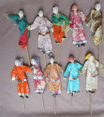 Juego de 10 marionetas chinas antiguas de colección en palos ropa de papel ópera/espectáculo de juguetes Foto 1 de 4