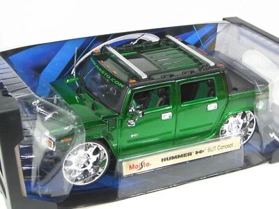 HUMMER  H2  SUT CONCEPT CUSTOM GREEN CHROME NEW IN BOX 1:18. - Image 1 of 4