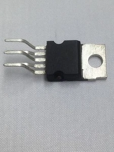 LM383T TO220 7W Audio Power Amplifier 1pc - Picture 1 of 5