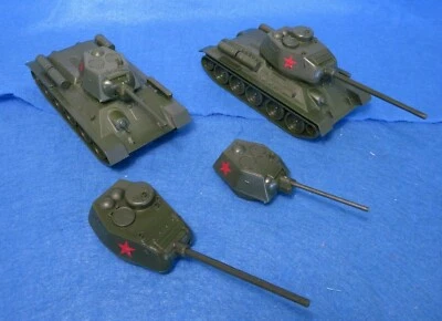 Classic Toy Soldiers WWII Russian tanks T-34/76 + 85 mm with two extra turrets - Image 1 of 4
