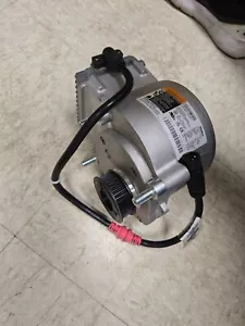 Nidec 600-01782 3 Phase Brushless Permanent Magnet Gearmotor M055WZCLG0400 new - Picture 1 of 2