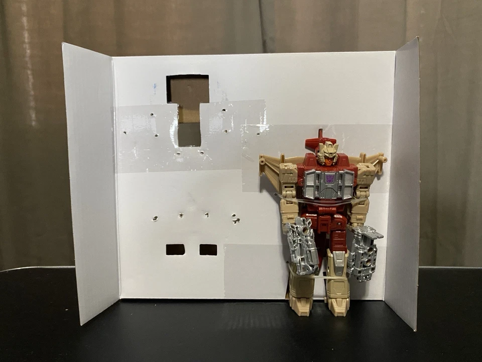 Transformers Legacy United Deluxe Class Windsweeper - Image 1 of 1