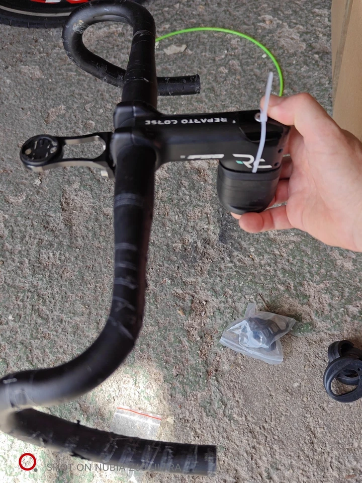 manubrio Piega bici da corsa 42 cc Attacco/pipa Fsa Acr 100 - Immagine 1 di 1