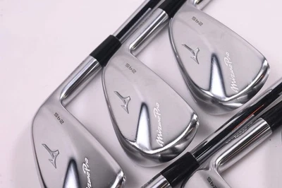 Mizuno Pro 245 Irons / 5-PW / Regular Flex Dynamic Gold Mid 100 R300 Shafts - image 1 of 4