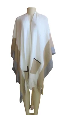 Nuevo con etiquetas, suéter envolvente Cejón blanco/beige para mujer con bolsillos Foto 1 de 4