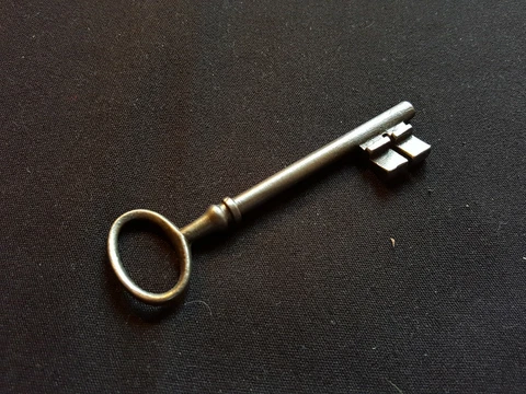 One Reclaimed Antique Cast Steel Georgian Key Door Furniture (EER194) Cover