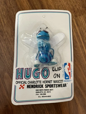 Vintage Charlotte Hornets Hugo Clip On Hendrick Sportswear on card 90’s Cover