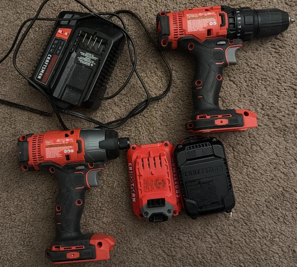 Taladro, atornillador Craftsman 20V, 2 pilas y un cargador  Foto 1 de 4
