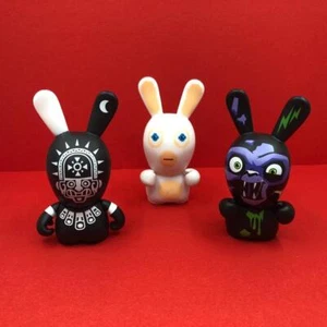 Rare Ubisoft Rayman Raving Rabbids Vinyl Dunny Designer Toy Figures Set x 3 - Picture 1 of 6