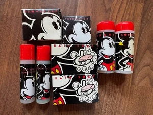 Vintage Walt Disney Mickey Mouse Toilettenartikel 8 Stück Seife Mundspülung Conditioner Kappe - Bild 1 von 14