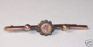 ANTIQUE VICTORIAN 9CT YELLOW GOLD BAR PIN W/ TINY RUBY - Picture 1 of 2
