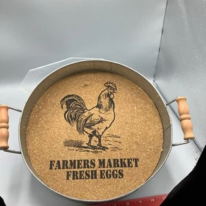 FIDDLE & FERN GALVANIZED METAL TRAY W CORK CENTER AND WOOD HANDLES-ROOSTER - Picture 1 of 4