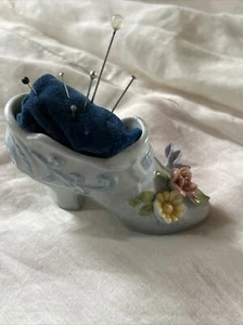 VTG Porcelain Shoe Pin Cushion Hand Painted 3.5" x 2" - Picture 1 of 6