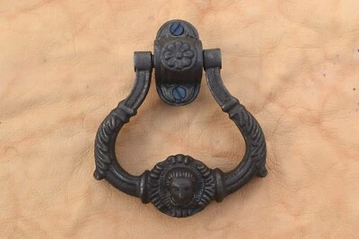Винтажное чугунное викторианское дверное молотковое кольцо в форме лица с ручкой - Изображение 1 из 4