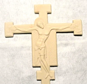 Crucifijo blanco tallado y firmado Italia 11,5 ""x 10,75" de Valentino - Imagen 1 de 11