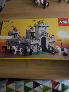 LEGO King's Castle 6080 vintage ensemble complet avec boîte d'origine et instructions