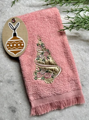 Toalla de mano vintage de algodón con yema de dedo para invitados árbol bordado de Navidad rosa cañón Foto 1 de 4