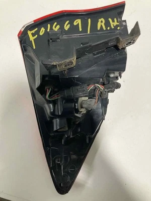 Conjunto de luz trasera derecha usado se adapta a: Acura Rdx 2016 cuarto panel montado derecho Foto 1 de 4