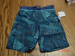 Boys Swim Trunks Board Shorts by Wave Zone - Picture 1 of 3