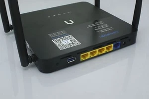 Dual Band Wireless Gigabit Cloud 4G VPN Router 512M USB 3.0 Print Disk Download - Picture 1 of 9