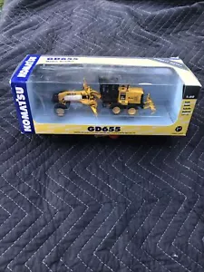 First Gear Komatsu GD655 livellatore motore pressofuso scala 1/50 - Foto 1 di 9