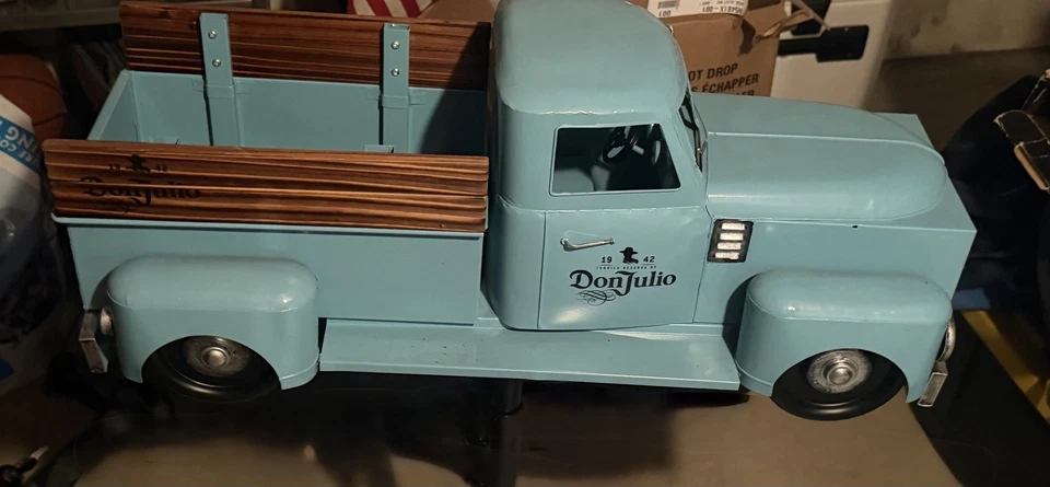 DON JULIO 1942 MODELO CAMIÓN EXHIBICIÓN COLECCIONABLE BARWARE HOMBRE CUEVA DECORACIÓN VINTAGE Foto 1 de 4