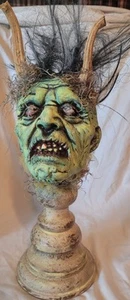 Hand Made Scary Man Mask Eyes Light Up On Pedestal Stand Halloween Decoration - Picture 1 of 12