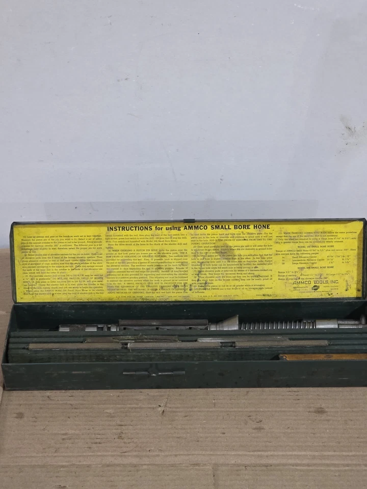 AMMCO Small Bore Hone Model 100 Range 47/64" to 1 5/16" - Imagem 1 de 4