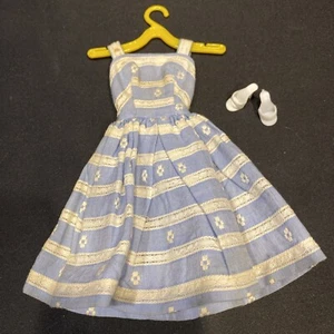 Barbie 1960’s Suburban Shopper  With Shoes - Picture 1 of 4