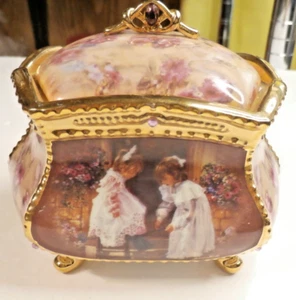 My Sister My Friend Music Box Sandra Kuck 2002 Shared Memories Ardleigh Elliott - Picture 1 of 8