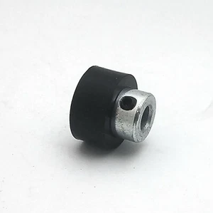 Polea de fricción de accionamiento del motor de goma blanca, doméstica, Kenmore Rotary # 409, SM379A - Imagen 1 de 1