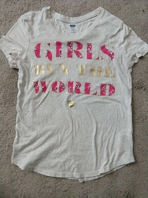 Girls Tan “Girls Run the World” Old Navy Short Sleeve Shirt size Large (10-12) - Image 1 of 4