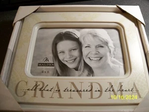 Malden GRANDMA Frame 4X6 Wood Picture Frame - Memories, White - Picture 1 of 3