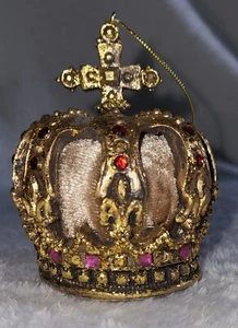 Vintage Saint Edward's Crown Christmas Ornament  (Gold) - Picture 1 of 3