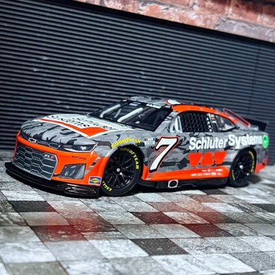 Chevrolet Camaro 1/24 Lionel Racing 2022 Nascar Next Gen Diecast Model - Image 1 of 4