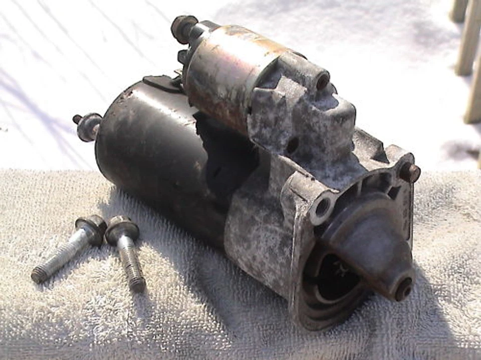 Volvo Starter 850 C70 S40 S60 S70 S80 V40 V70 XC70 XC90 V70R 850R 2.3L 2.4L 2.5L - Image 1 of 1