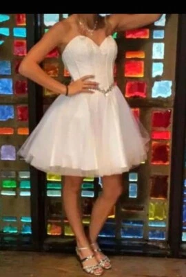 White Homecoming/Snowball Princess Cut Dress SIZE 00 Fairycore, Princess, - Image 1 of 3