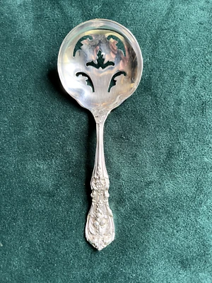 Francis 1- Cuchara BonBon con cuenco perforado por Reed & Barton Foto 1 de 4