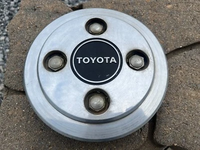 丰田 TERCEL COROLLA 原始设备制造商车轮中心盖加工 1983 - 1987 716913PA — 第 1/3 张图片