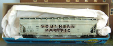Athearn Ho RTR Weathered 55' Cov/Hopper #1911 Southern Pacific Cement Service