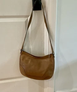 AUTHENTIC VINTAGE SALVATORE FERRAGAMO TAN LEATHER SHOULDER HANDBAG - Picture 1 of 21
