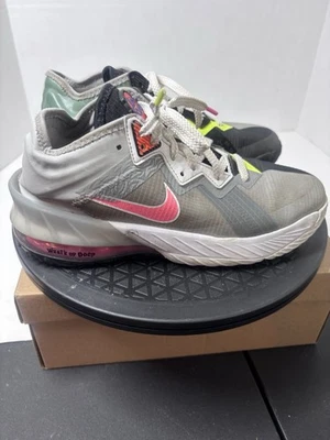 Nike LeBron 18 XVIII Low Space Jam X Bugs vs Marvin Lifestyle Sneaker Size 5y - Image 1 of 4